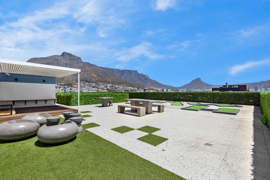 1 Bedroom Property for Sale in Woodstock Western Cape